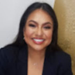 Meet your Posher, Yanin